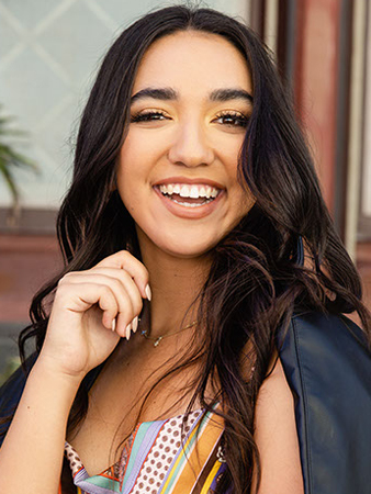 Emma Prado