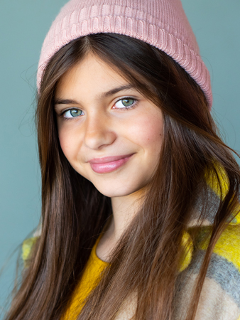 Ella R.