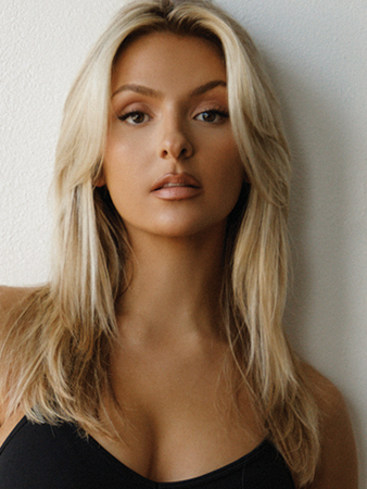 Taylor Akard