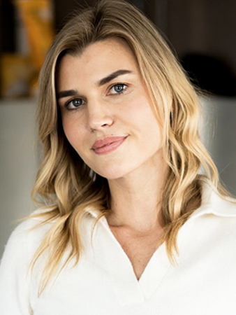 Yvonne Szefer